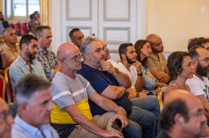  Saint-Denis : la mairie reçoit une centaine de restaurateurs