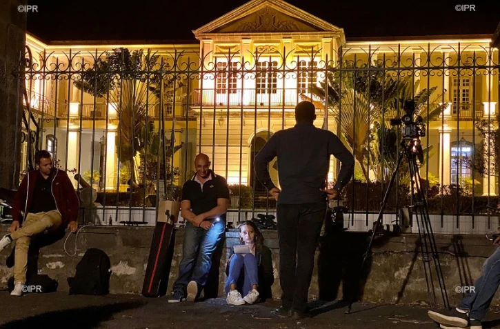les journalistes attendent devant la préfecture 31 juillet 2020