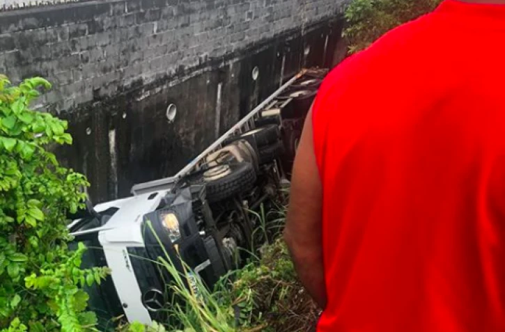 camion, chute, ravine, Bras Fusil