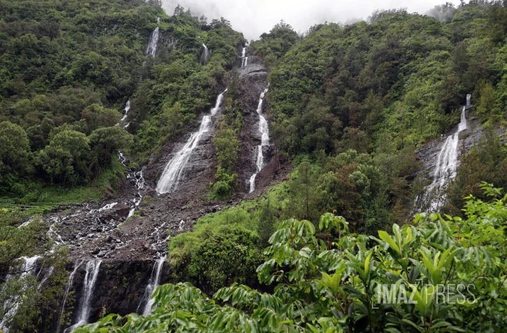 cascade le voile de la mariée à salazie