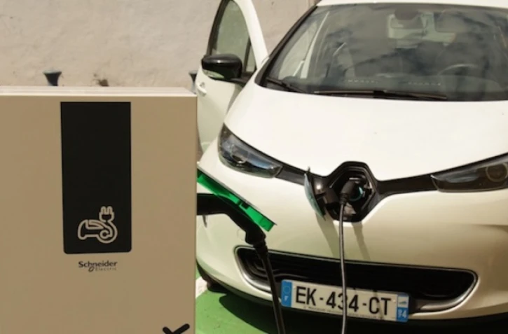 Bornes de recharge électriques 