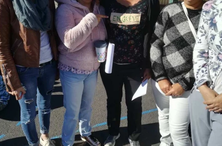 Débrayage des professeurs à l\'école Ernest-Vélia.