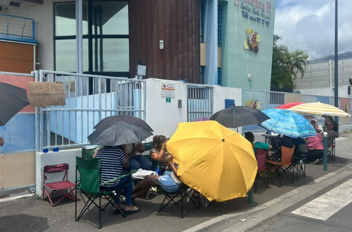 Social : sans salaire depuis deux mois, les salariés des crèches Poucelina procèdent à un débrayage d'une journée
