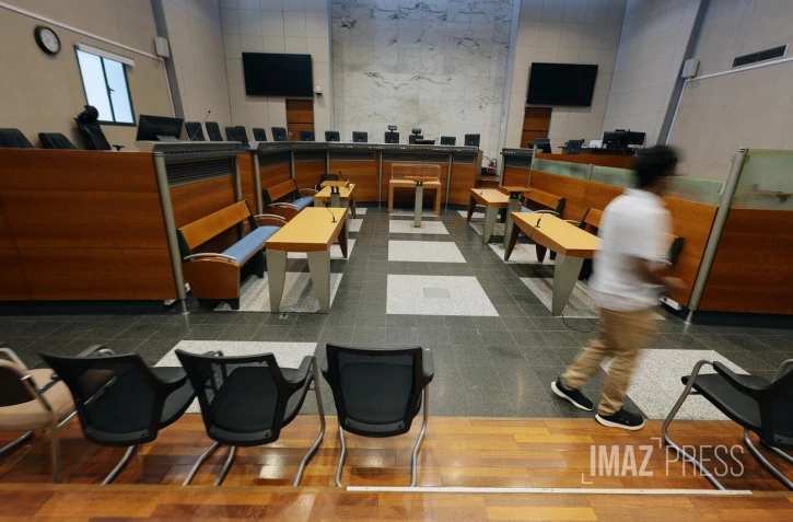 salle de la cour assises , tribunal 