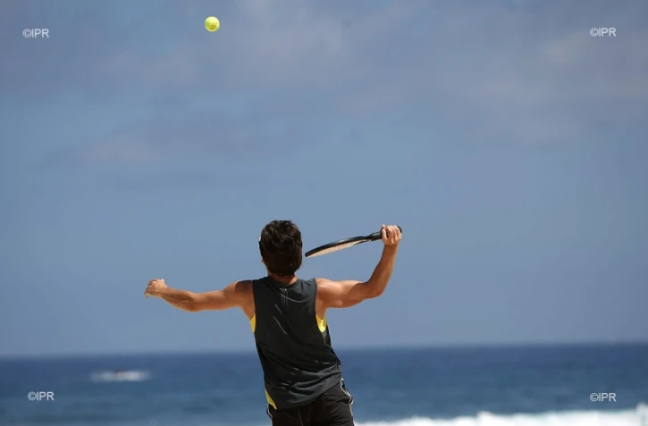 beach tennis 