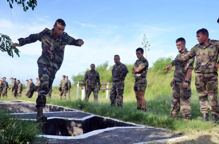 jeunes militaires RPIMA