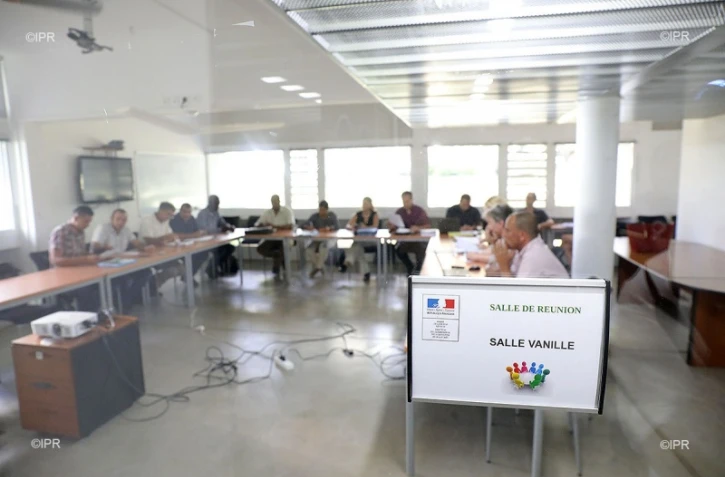 Réunion planteurs et industriels à la DAAF 01/06