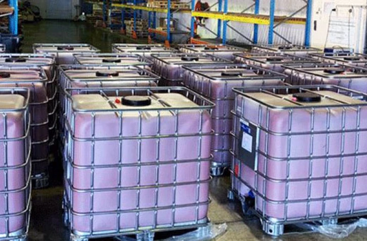 Incendie du Maïdo : 33 tonnes de produit retardant arrivées à Gillot