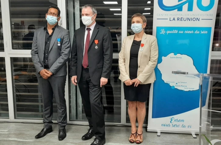 Remise des médailles CHU