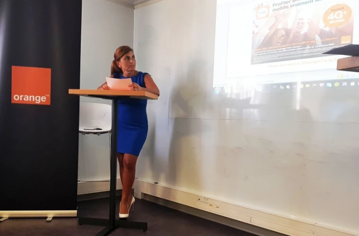 Mireille Helou orange 