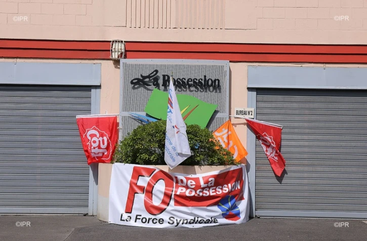 Grève des employés communaux à La Possession