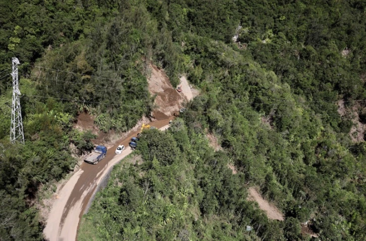 Route de Cilaos fermée vue du ciel