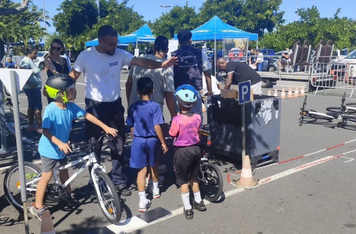 Saint-Pierre : échanges et prévention, les acteurs locaux de la sécurité sensibilisent les enfants 