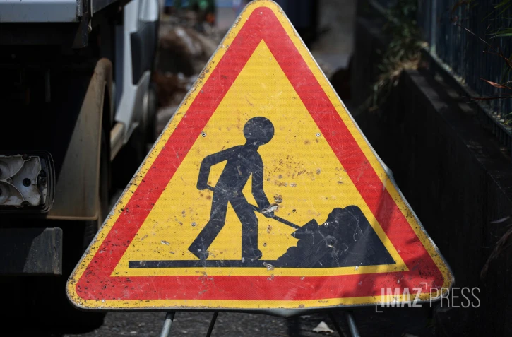panneau travaux 