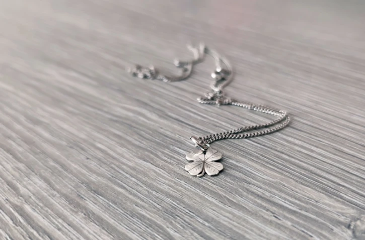 vendredi 13 trèfle porte-bonheur