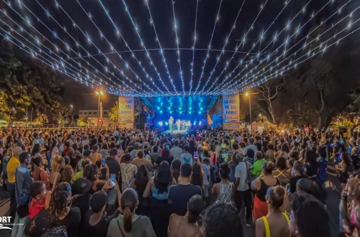 Le Port : 6000 personnes réunies pour le lancement des illuminations de la ville