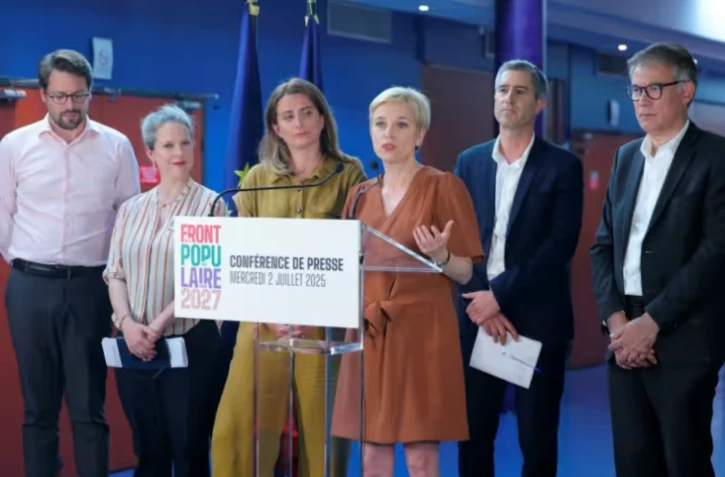 La gauche unitaire (sans LFI, les Communistes et Raphaël Glucksmann) réunie à Bagneux, dans les Hauts-de-Seine, le 2 juillet 2025 ( AFP / Thomas SAMSON )