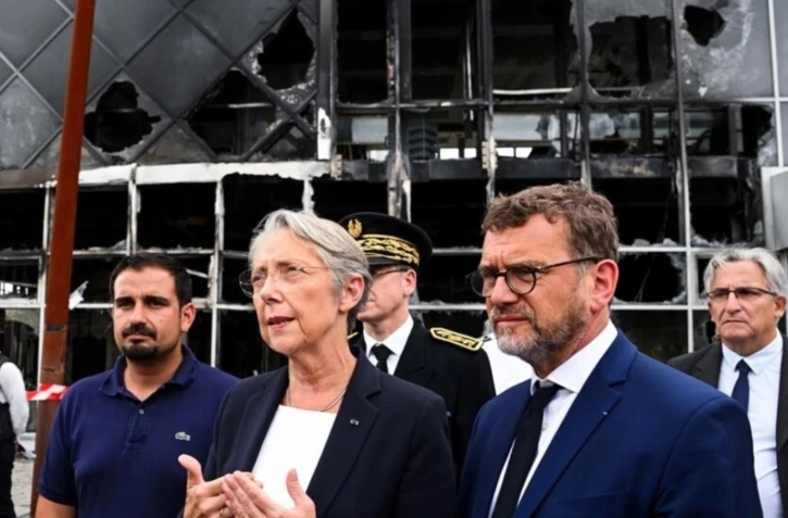 Emeutes: dans le Val d'Oise, Borne appelle à "éviter toute escalade"