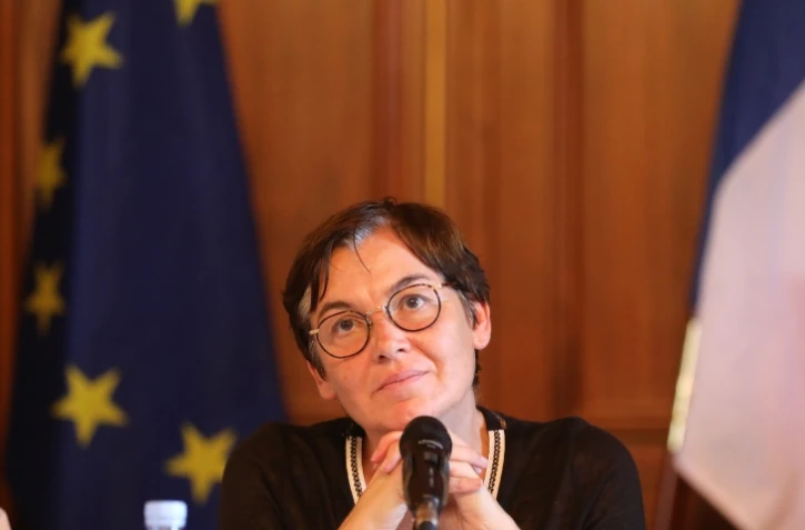 Ministre des outre mer et le préfet à gillot