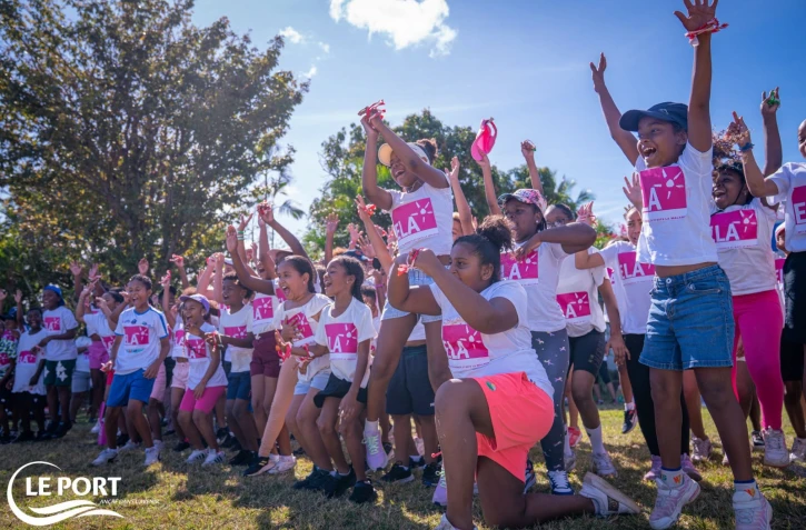 Le Port : "Mets tes baskets et bats la maladie" 250 élèves de l’école Laurent Vergès courent pour sensibiliser aux leucodystrophies.