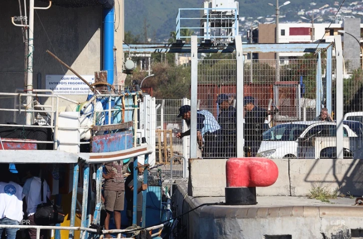 Migrants : sept hommes viennent d'arriver au Port-Ouest - mercredi 26 décembre 2018