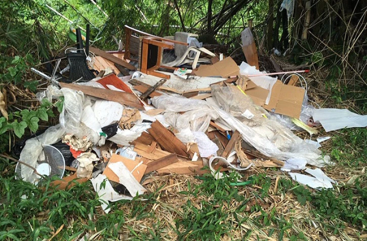 Dépôt sauvage radier Niagara