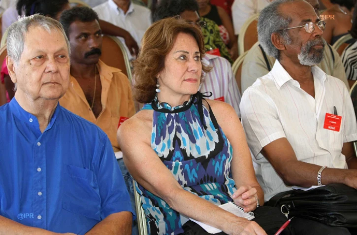 Paul Verges,Jean Yves Langenier,et Brigitte Croisier