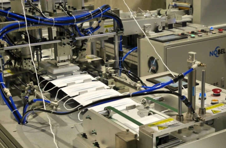 Maskareignes : première usine de fabrication de masques chirurgicaux FFP2 à La Réunion