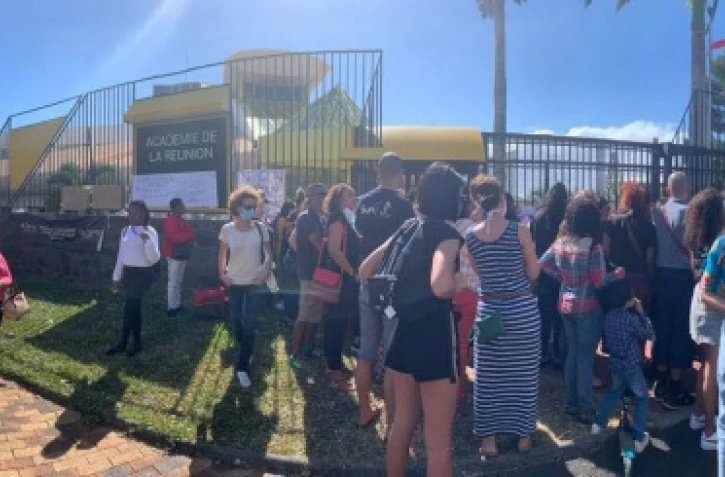 Des élèves privés de CAP manifestent devant le rectorat