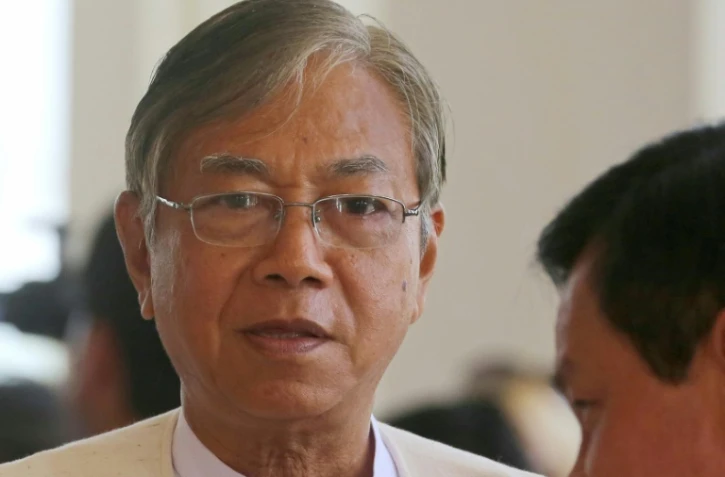 Htin Kyaw le 11 novembre 2015à Naypyidaw
