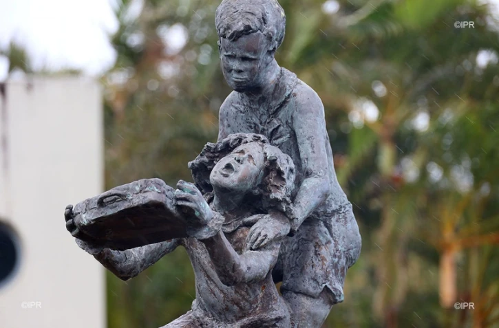 Stéle hommage aux enfants de la Creuse