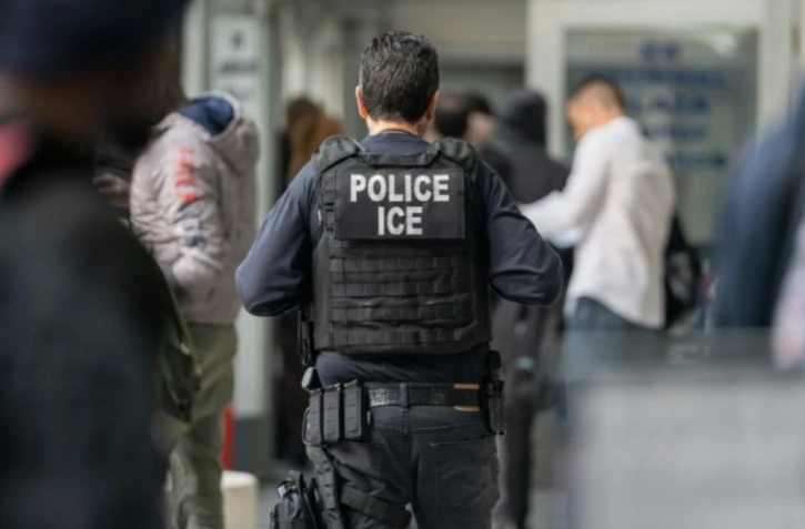 Un agent de la police aux frontières américaine, le 6 juin 2023 à New York ( GETTY IMAGES NORTH AMERICA / David Dee Delgado )