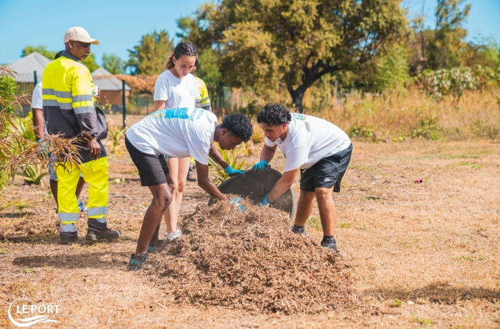 Le Port : les élèves du lycée Léon Lépervanche en action pour la préservation de leur patrimoine