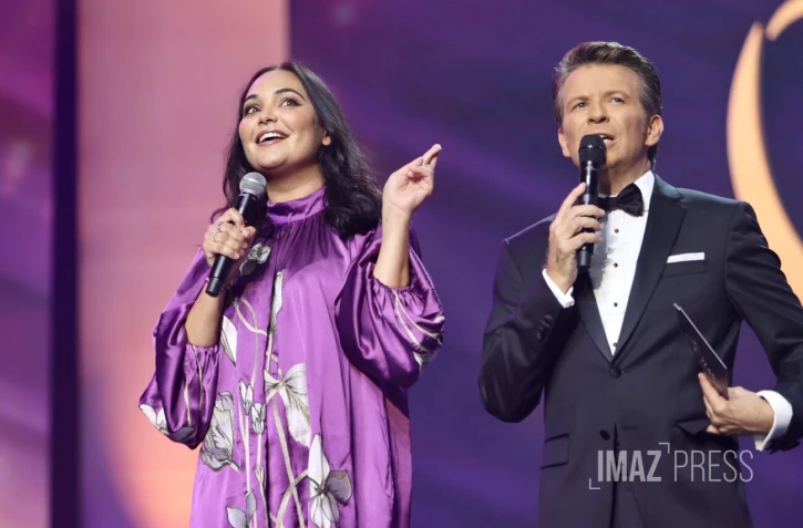 Miss Réunion 2023 : c'est parti pour les 12 candidates... la soirée commence
