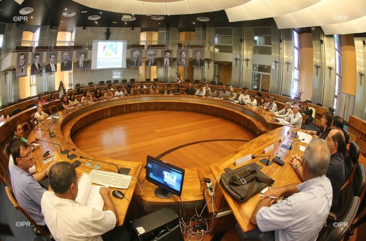 table ronde solidarité de proximité 