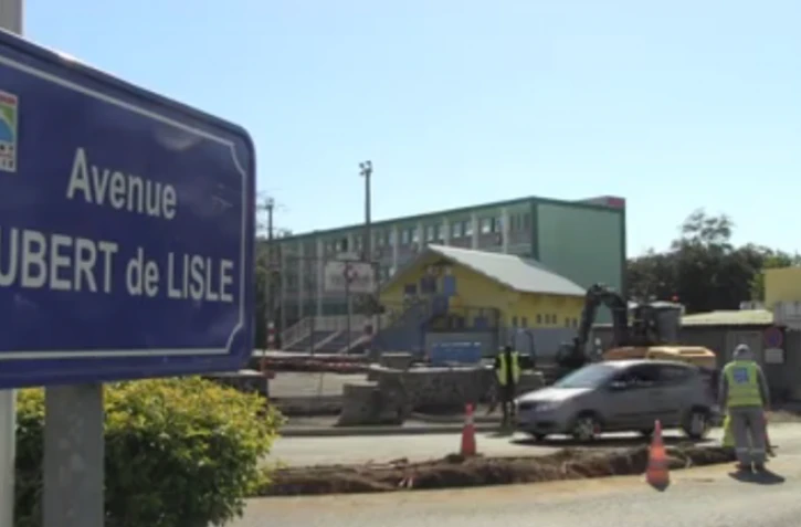 Saint-Denis : Travaux dans l'avenue Hubert de Lisle de La Source