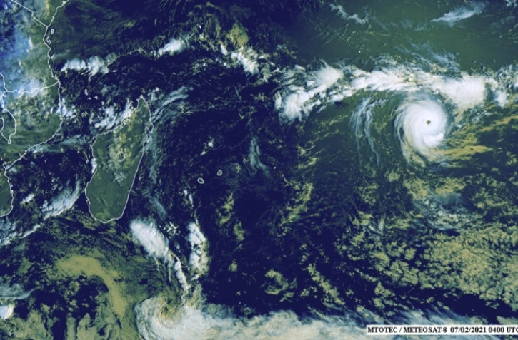 faraji cyclone tropical intense