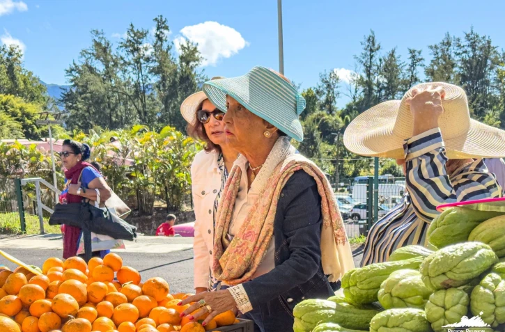 La Présidente de Région Huguette Bello s'est rendue à la Fête du chouchou
