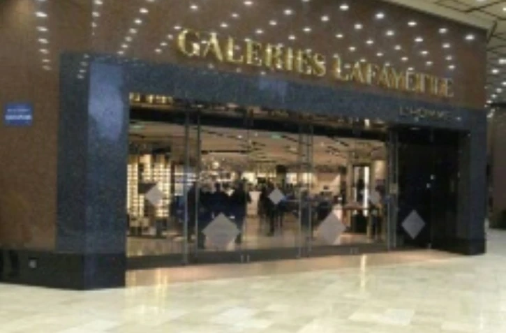 Accord sur le travail dominical aux Galaeries Lafayette Haussmann à Paris
