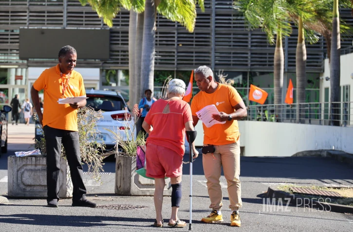 Manifestation du CFDT devant le CHU