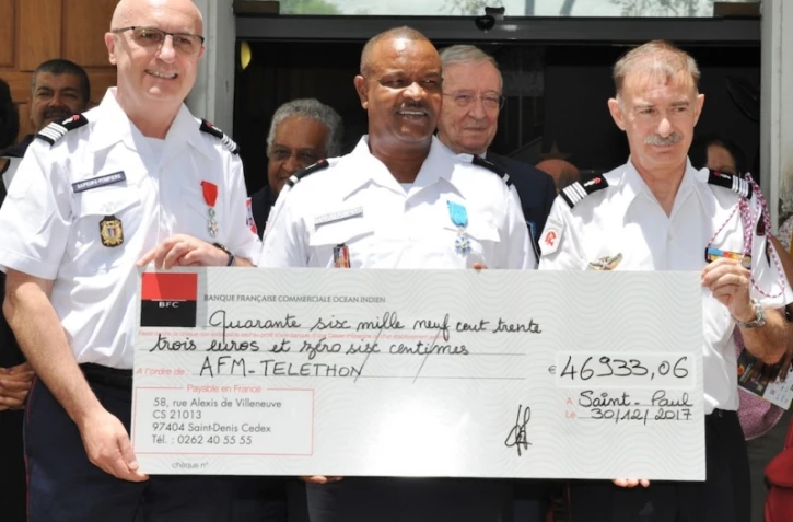 Les pompiers réunionnais plus gros contributeurs du Téléthon 2017.