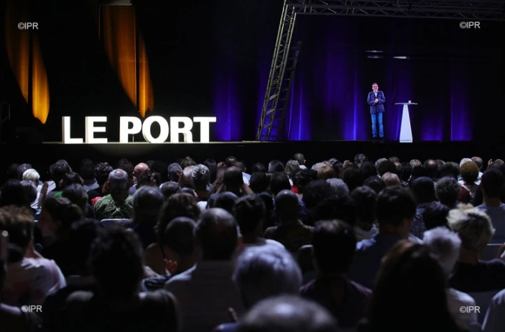 Jean-Luc Mélenchon Port 