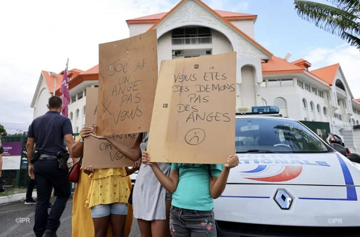 Joe Bédier agressé par anges téléréalité, flics créolia