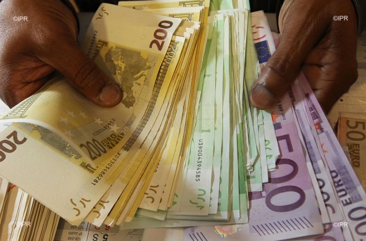 Euros 