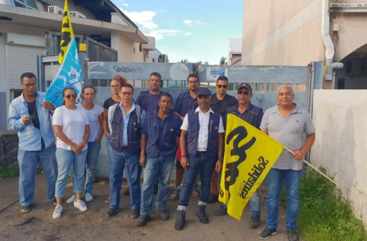 Jeudi 17 janvier 2019 - Les facteurs de Saint-Gilles les Hauts sont en grève