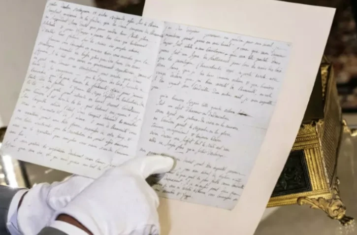 La lettre de Charlotte Corday, le 11 juin 2023, Ă Versailles (Yvelines) ( AFP / BERTRAND GUAY )