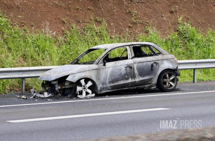 Voiture en feu