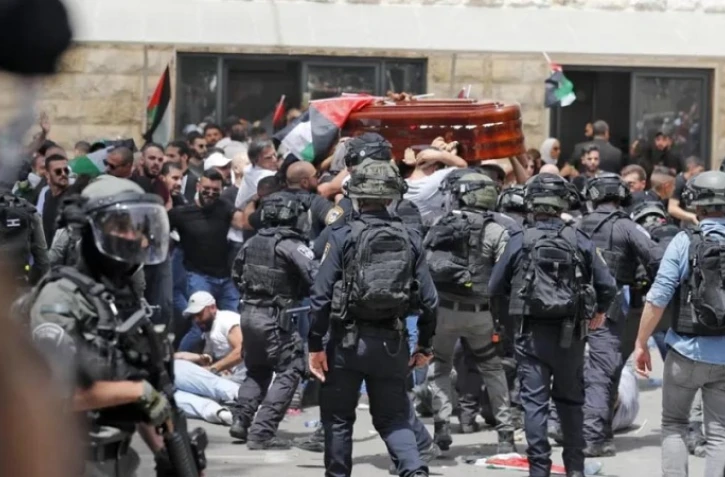 Des violences éclatent lors des obsèques de Shireen Abu Akleh