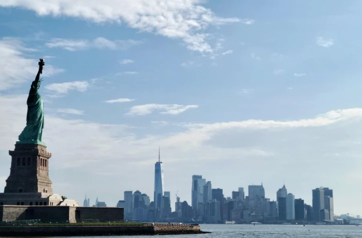 inscriptions de lucie randoin parmi les femmes scientifiques statue de la liberté 
