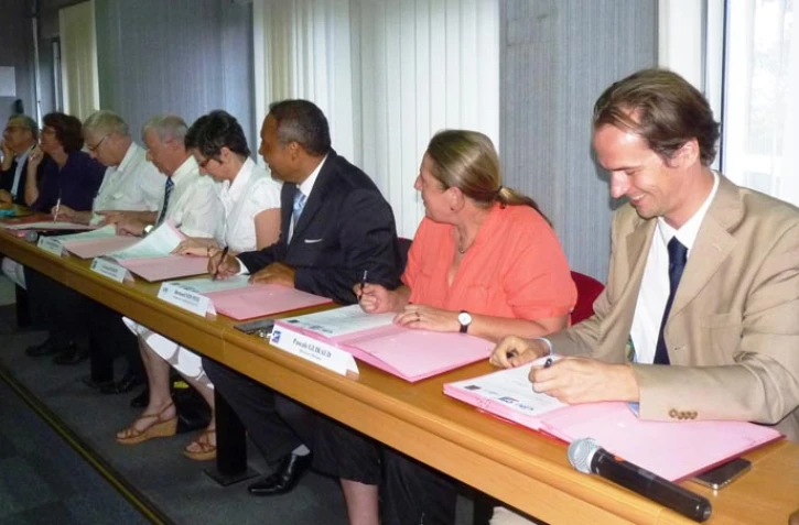 Signature convention cadre CHU/UFR Santé/URPS